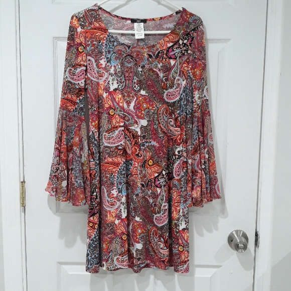 Dress - Picture 2 of 6